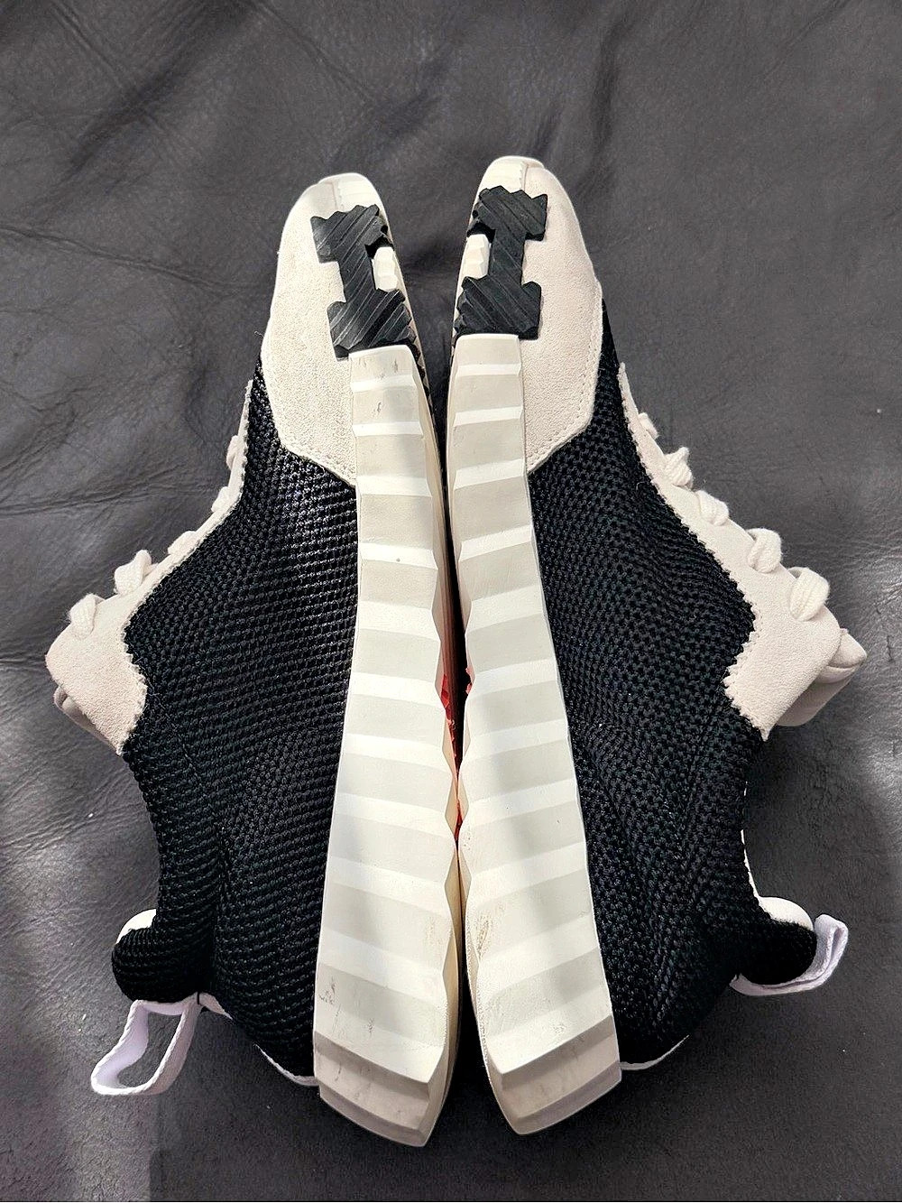Hermès Bouncing Sneaker Black & Cream Sneakers 38 Size - Picture 15 of 17